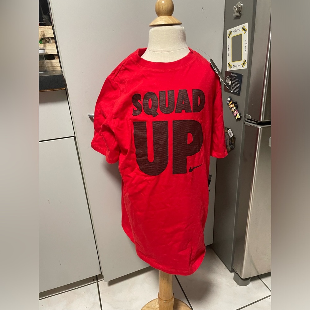 New with tag boys size large T shirt